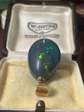 18ct Gold Opal Egg Pendant