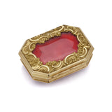 Antique yellow gold carnelian snuff box