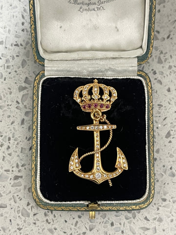 Vintage 18ct Gold Naval Fouled Anchor with Crown Brooch