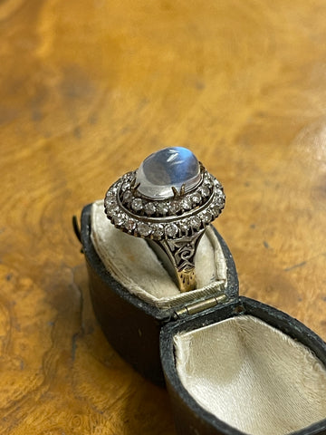 Vintage 14ct Gold Diamond and Moonstone Ring