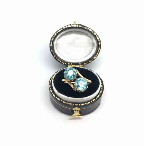 Reserved 18ct Gold Toi et Moi Zircon Ring - Ishy Antiques