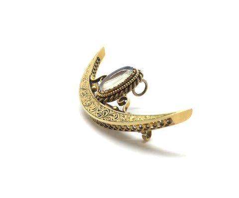 15ct Gold Engraved Victorian Moonstone Brooch