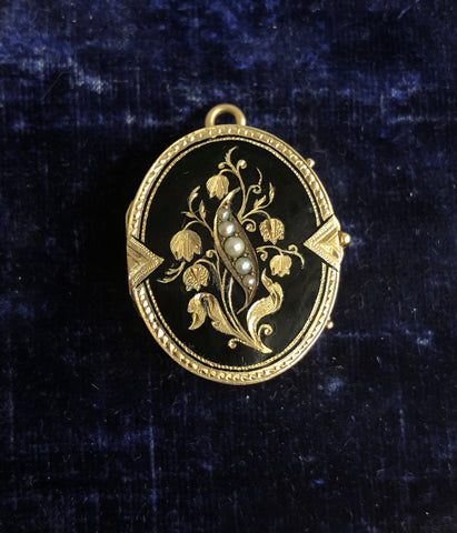 Victorian 6 frame family multi locket in 14ct Gold