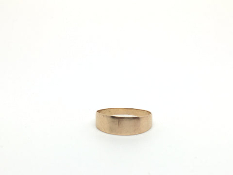 18ct Yellow Gold Tapered Band - Ishy Antiques