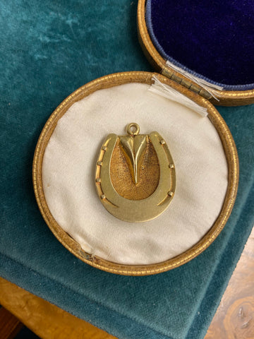 15ct Gold Victorian Horseshoe Locket Pendant