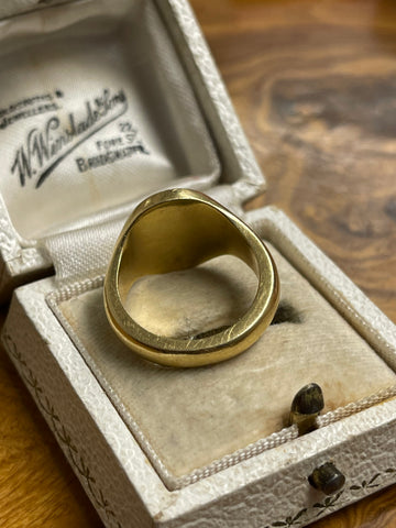 Lion Rampant 18ct Signet ring