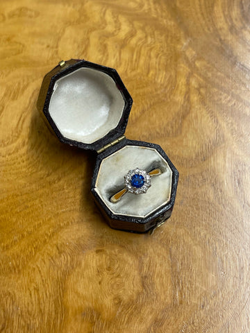 18ct Gold Sapphire and Diamond Cluster Ring