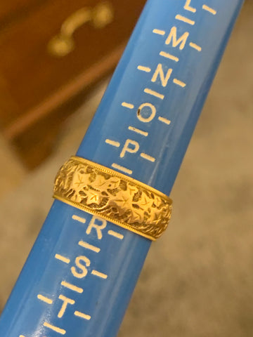 18ct Ivy Band