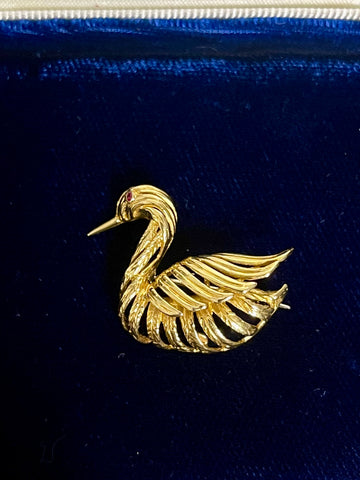 Reserved 18ct Gold Swan Brooch