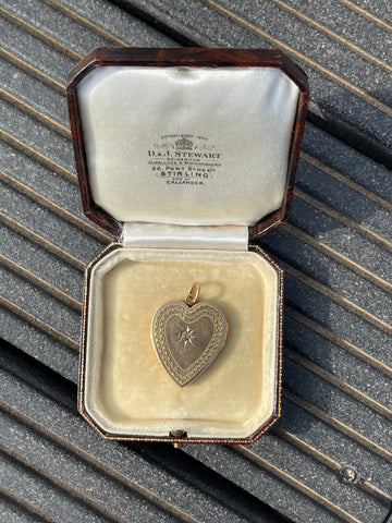Antique 18ct Heart Locket