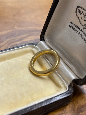 22ct Gold Donut Wedding Band