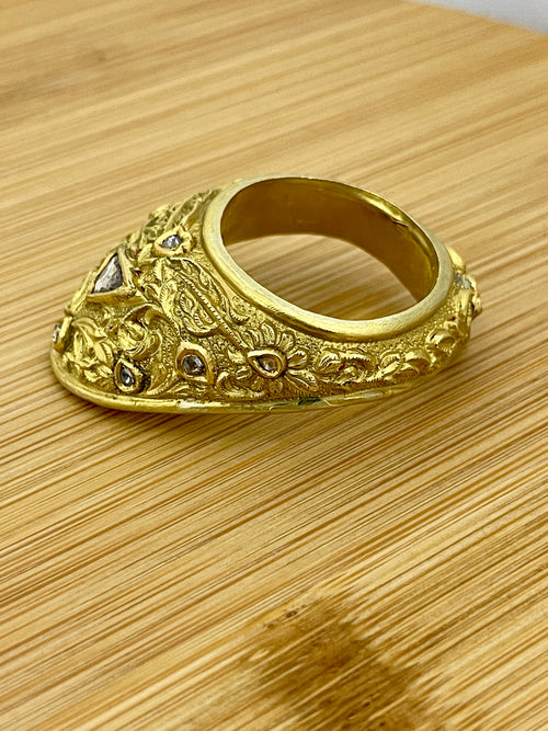 Mughal Gold and Diamond Set Archers Ring – Ishy Antiques