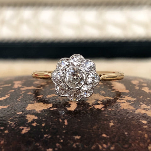 18ct Edwardian daisy cluster ring