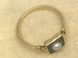 18ct Gold Emerald and Pearl Frame Ring