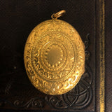 18ct locket and 18kt 19th century pearl ring