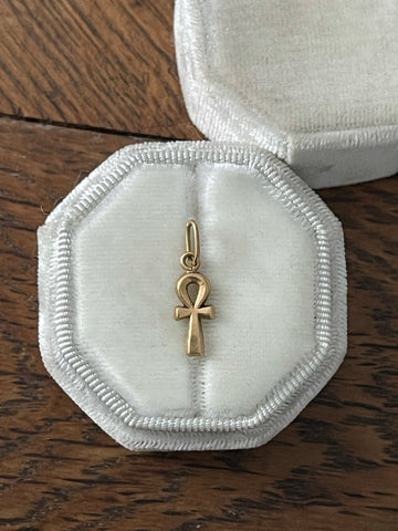 18ct Gold Mini Ankh Charm