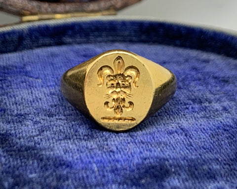 18ct Gold Jessant-de-lys Signet Ring by Deakin & Francis