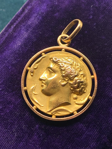 18ct Coin of Arethusa Decadrachm Medallion Pendant