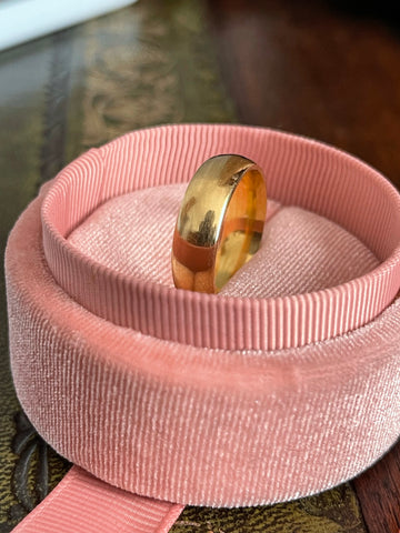 18ct Gold 9.6 grams Wedding Band